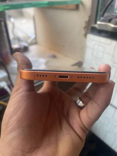 Xr convert 17 pro 4  months sim working what’s app number 03343146657