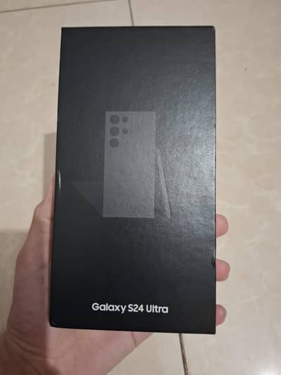 Samsung S24 Ultra with complete box