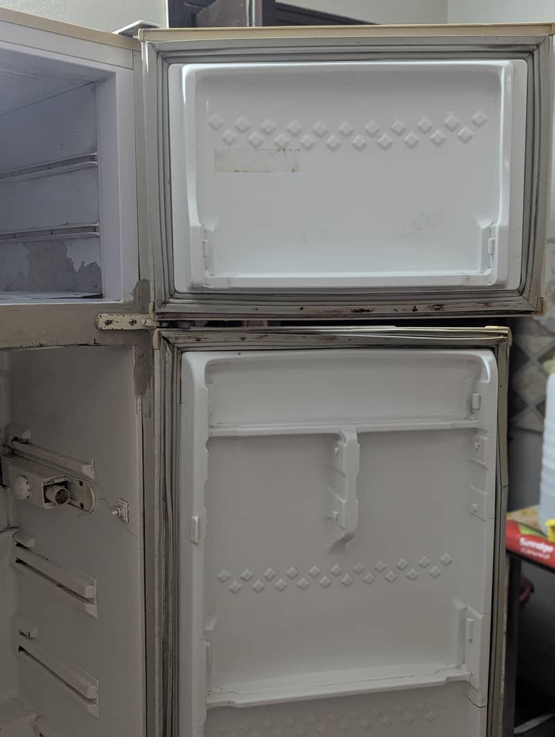 PEL Fridge (COMPRESSOR - ISSUE) 4