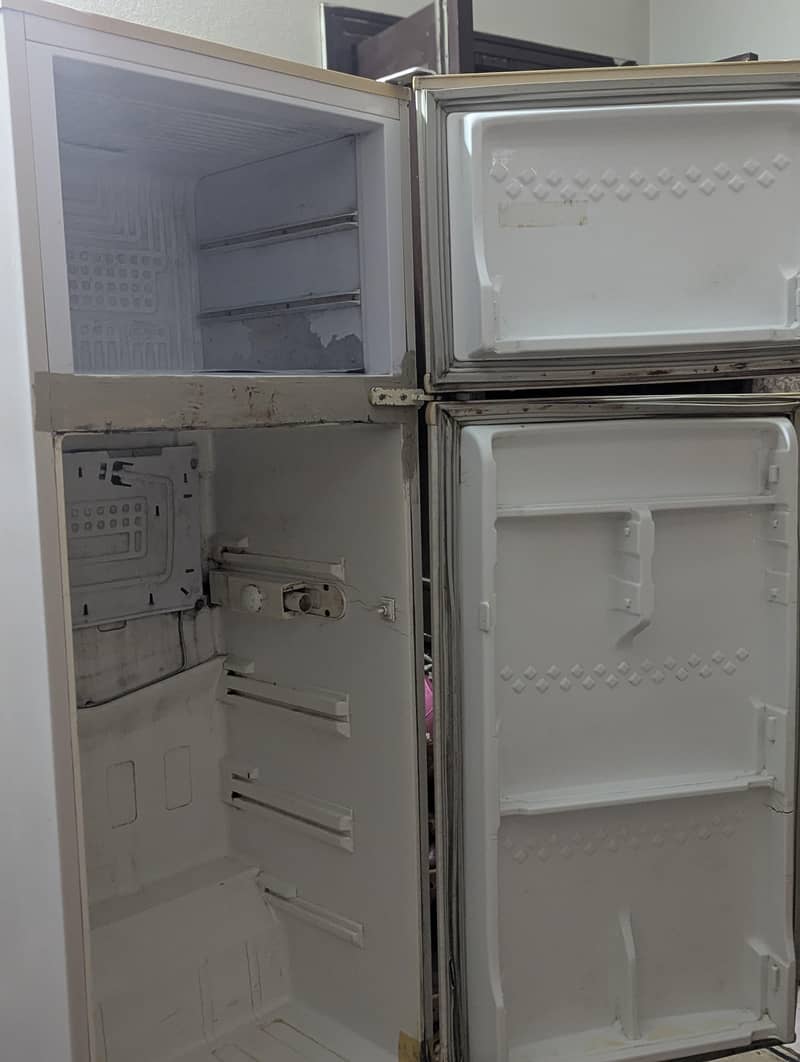 PEL Fridge (COMPRESSOR - ISSUE) 12