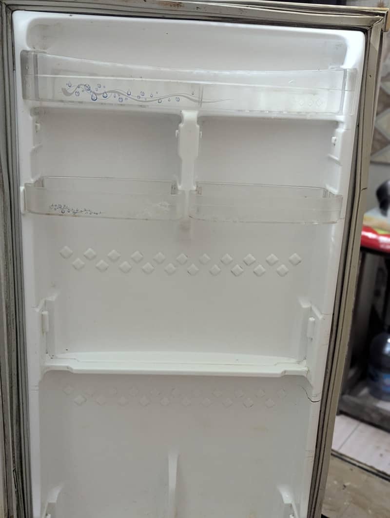 PEL Fridge (COMPRESSOR - ISSUE) 16