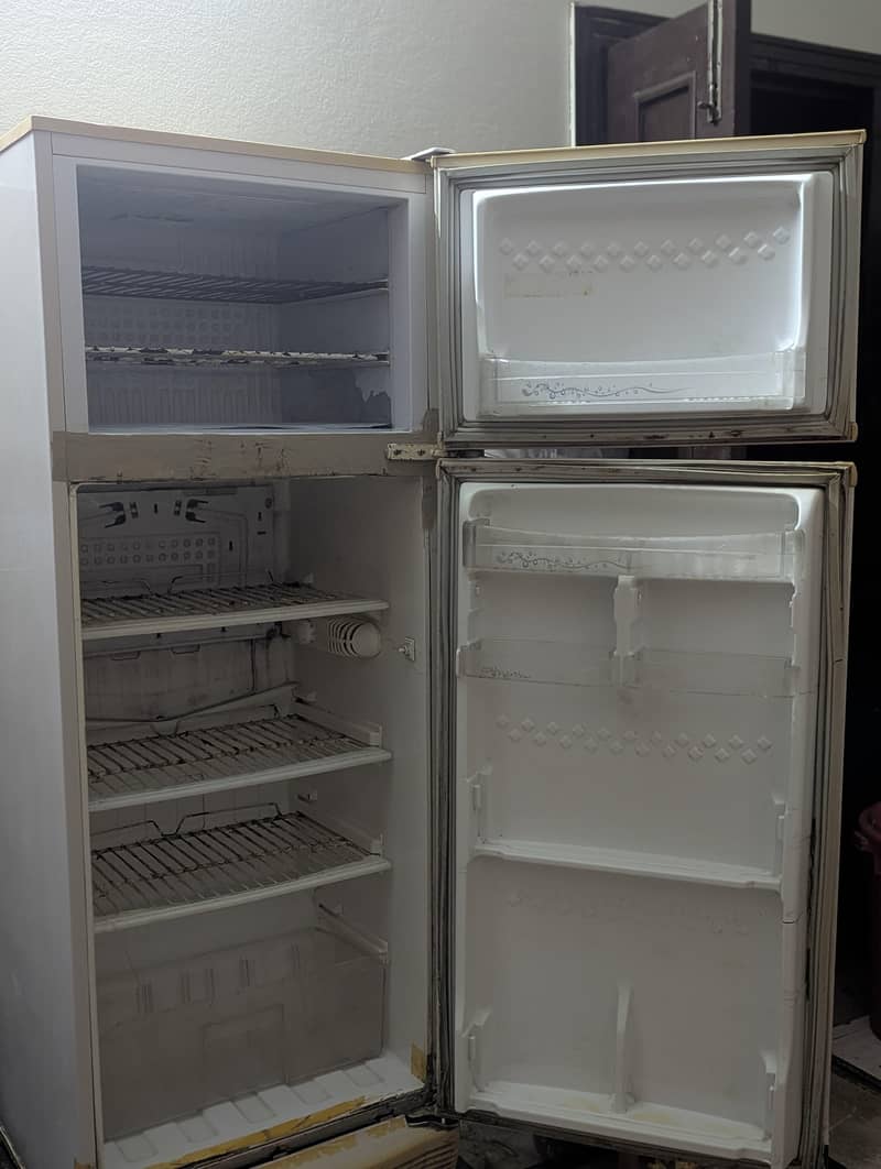 PEL Fridge (COMPRESSOR - ISSUE) 17