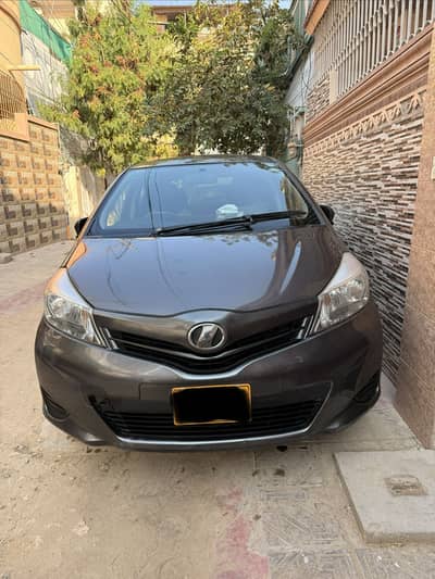 Toyota vitz 2012 full original
