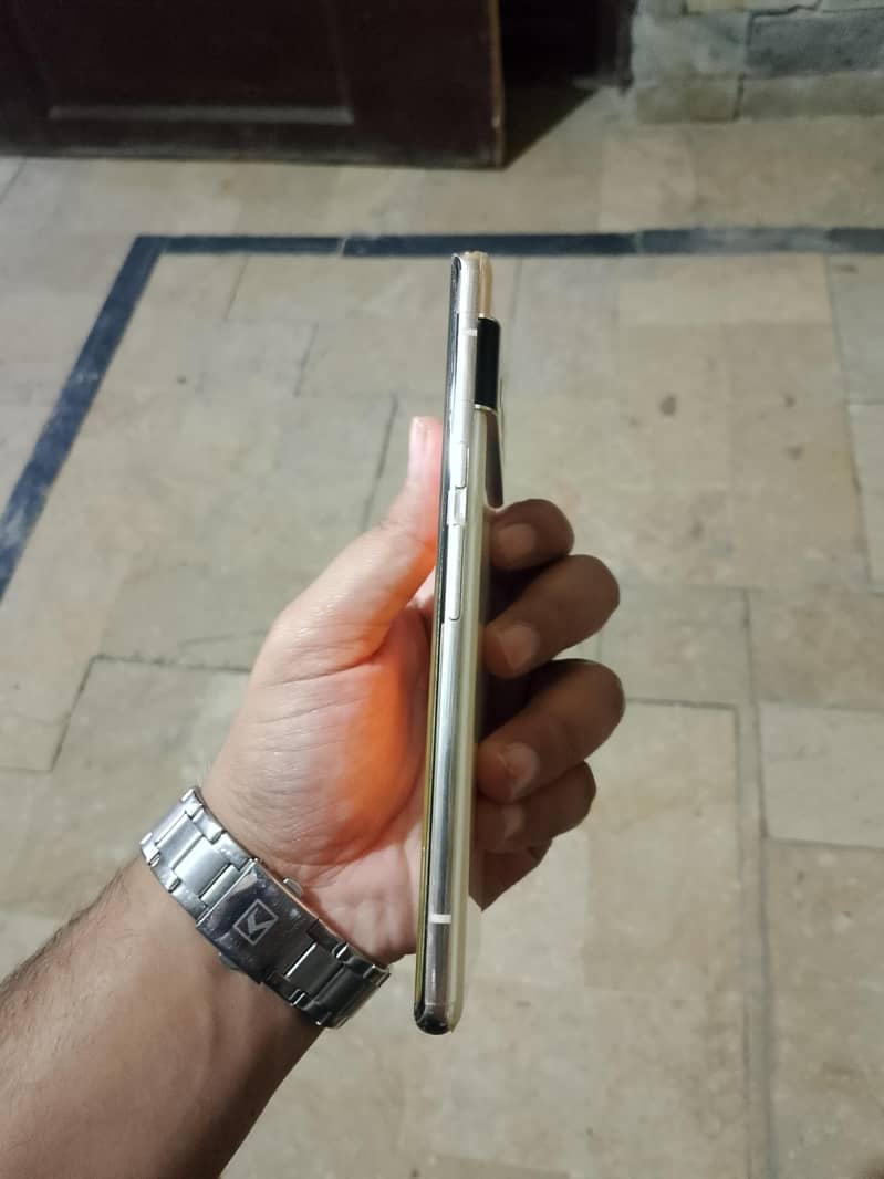 Google pixel 6 pro 4