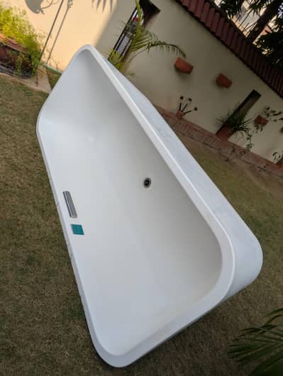Bath Tub for Sale