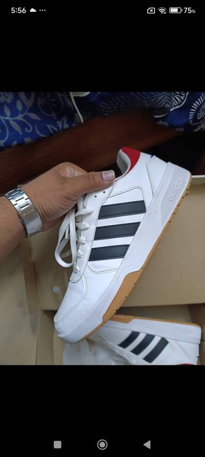 Adidas courtbeat sneakers