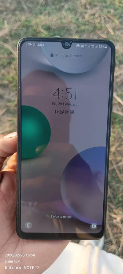 Samsung Galaxy a32 hai.