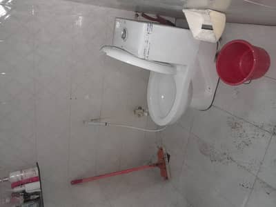 10 marla Upper portion available for rent wapda Town ph1 block G2