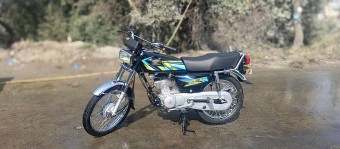 Urgent Sale – Honda CG 125 2025