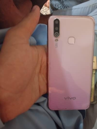 vivo 17 8GB 256 GB final 11000 sale