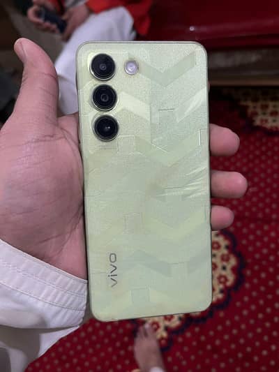 vivo y100