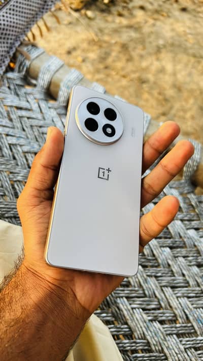 One plus 13R 12GB 256GB Non pta snap dragon 8Gen3