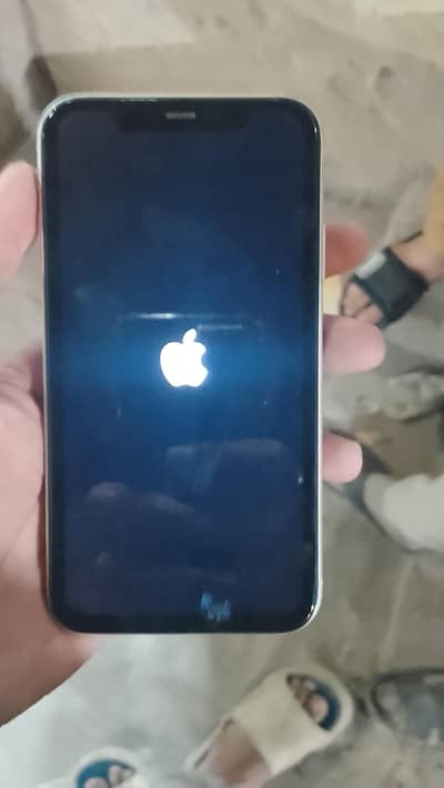 iphone 11hay icloud hay  eschang ho jai ga 11 say hi