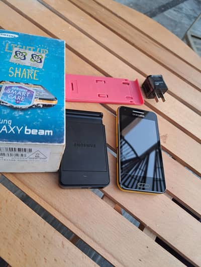 Samsung Beam 1 Projector Smartphone