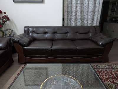 7-Seater Brown Leather Sofa – Excellent Condition