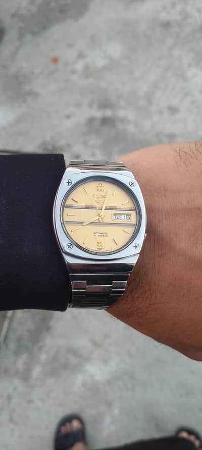Seiko 5 watch automatic