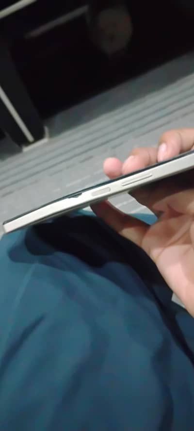 Infinix smart 8 4gb ram 64gb rom condition pics main dekh sakty hain