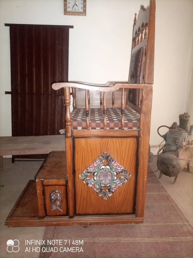 لکڑی بہتریں منبر ساتھ 0