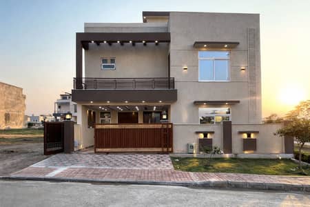 12 marla modren house with lawn for sale at very reasonable price