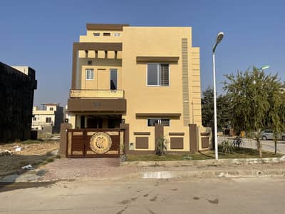 6 Marla Modren Corner House For Sale