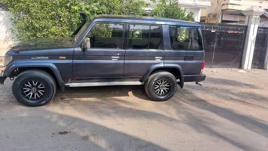 Toyota land cruiser  1991