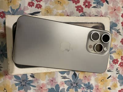 iPhone 15 Pro Max FU