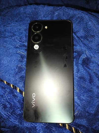 vivo y04 4+4/128gb  in official warranty