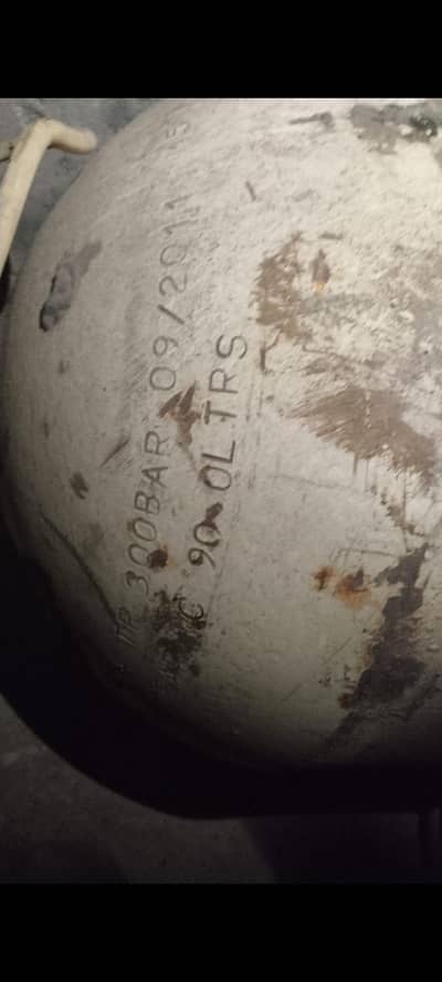 2 cilender gass 90 kg + 60 kg + 1 kit +Stand