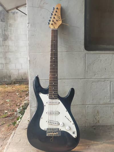 BGuitars Assassin GE39 – Strat-Style Electric Guitar – Good Condition