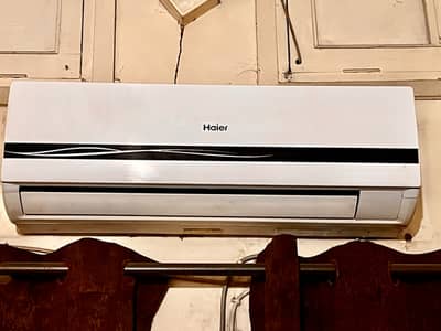 Haier 1 Ton Split AC (Heat & Cool) – Excellent Condition