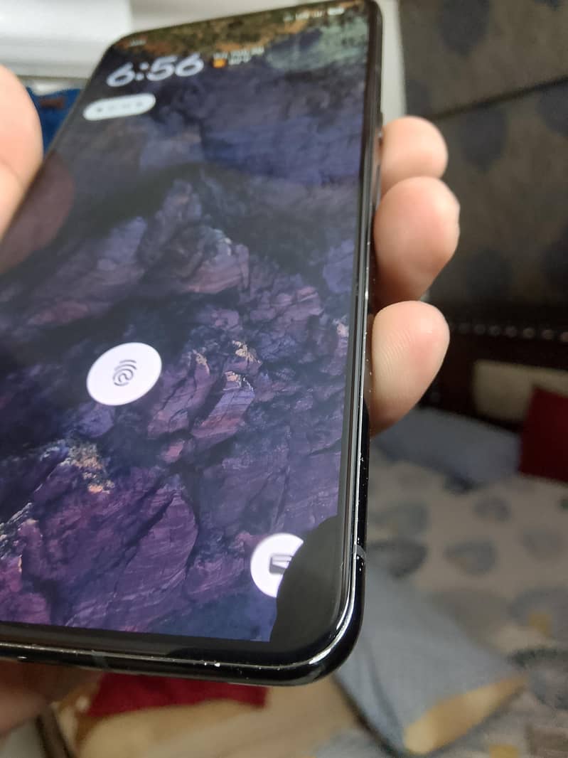 Google Pixel 8 Pro 4