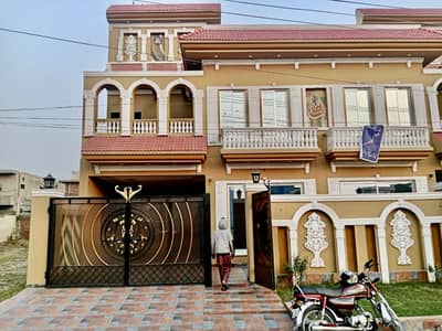 10 Marla Brand New Luxury Modern With Direct Owner meeting For Sale in Architect Society Near to Johar Town Back Of UCP