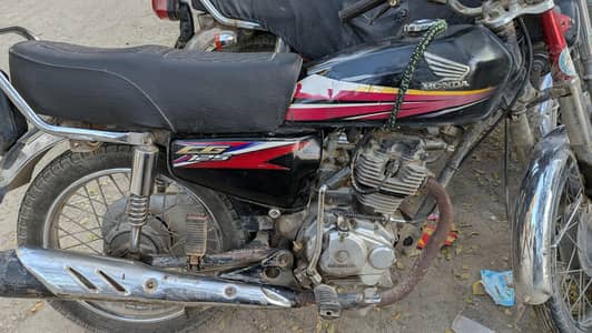 Honda 125 Larhkana Number