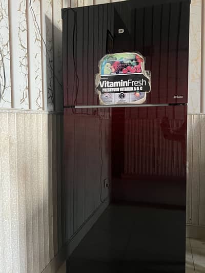 Dawlance Avante Refrigerator – Stylish Maroon Finish