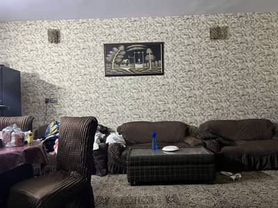 2 side conner parking for 2 car inside separately and 1 car outside