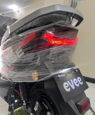 EVEE Gen z Scooty bike