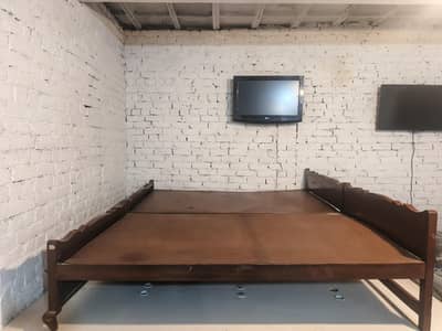 single bed 2 full lakad mein