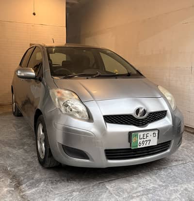 Toyota Vitz 2010/2013 low mileage and total orignal