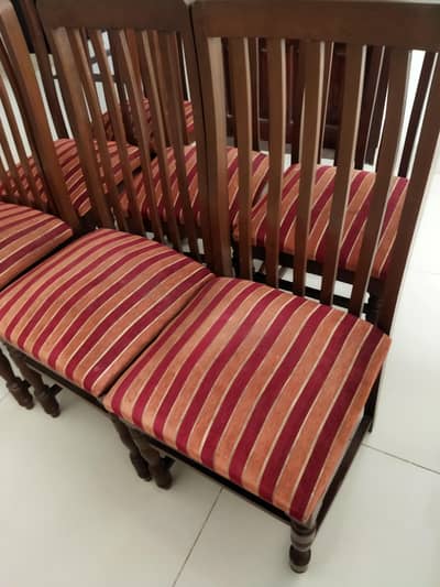 wood dining table chairs