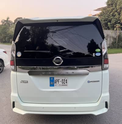 Nissan serena highway star full option