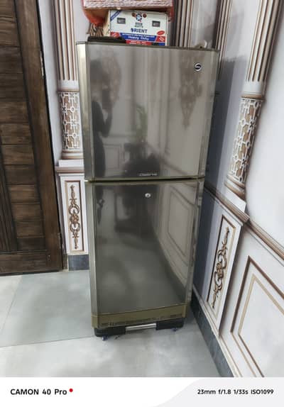 Medium size grey colour fridge for sale in Bahawalpur