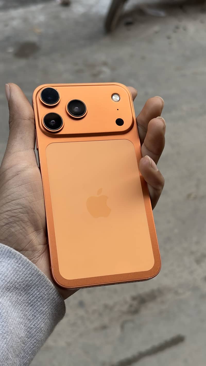 Iphone Xr 17 pro convert 1