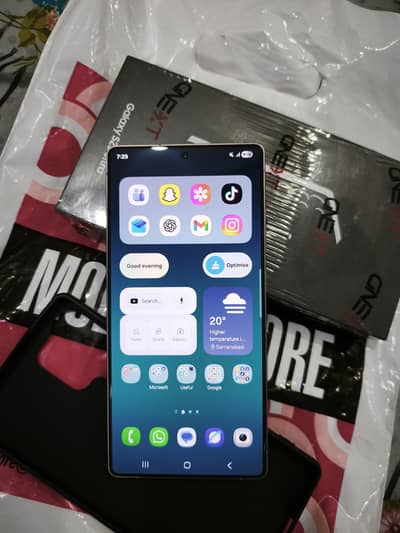 Samsung Galaxy S25 Ultra – 12GB / 512GB – Pristine Condition