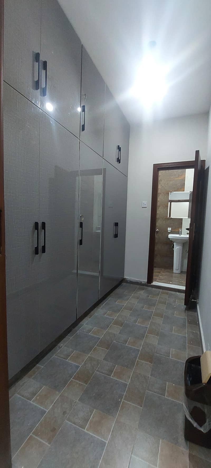 Guaranteed Safe and Quality Rooms - Females 7