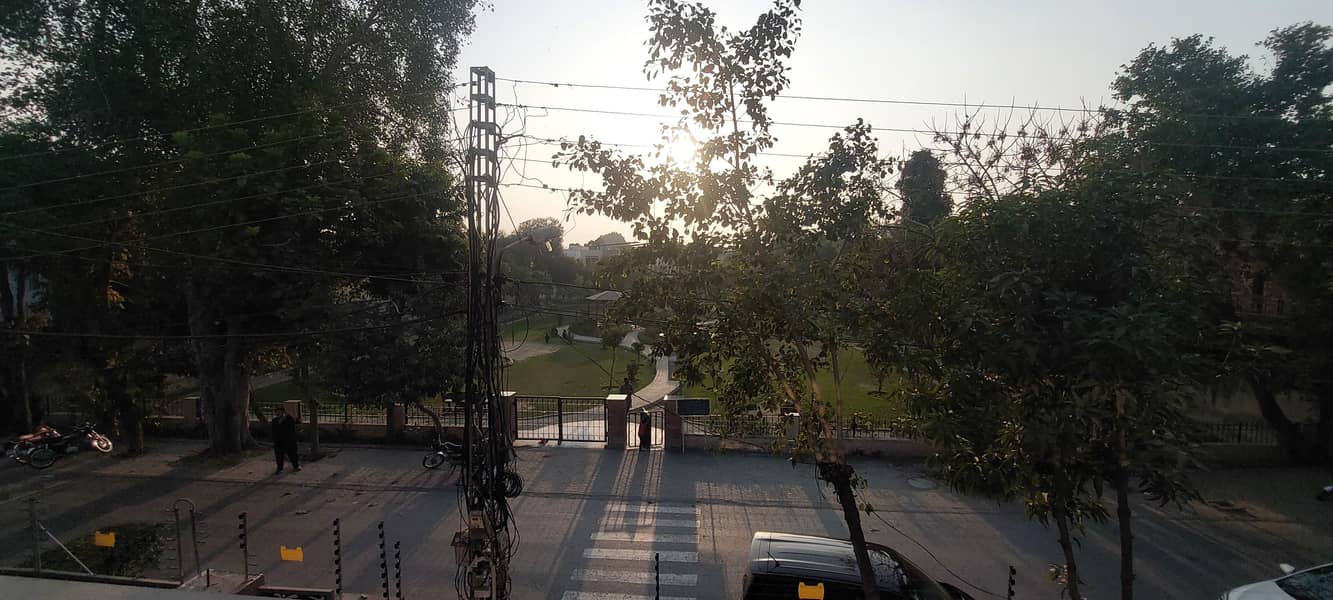 Guaranteed Safe and Quality Rooms - Females 8