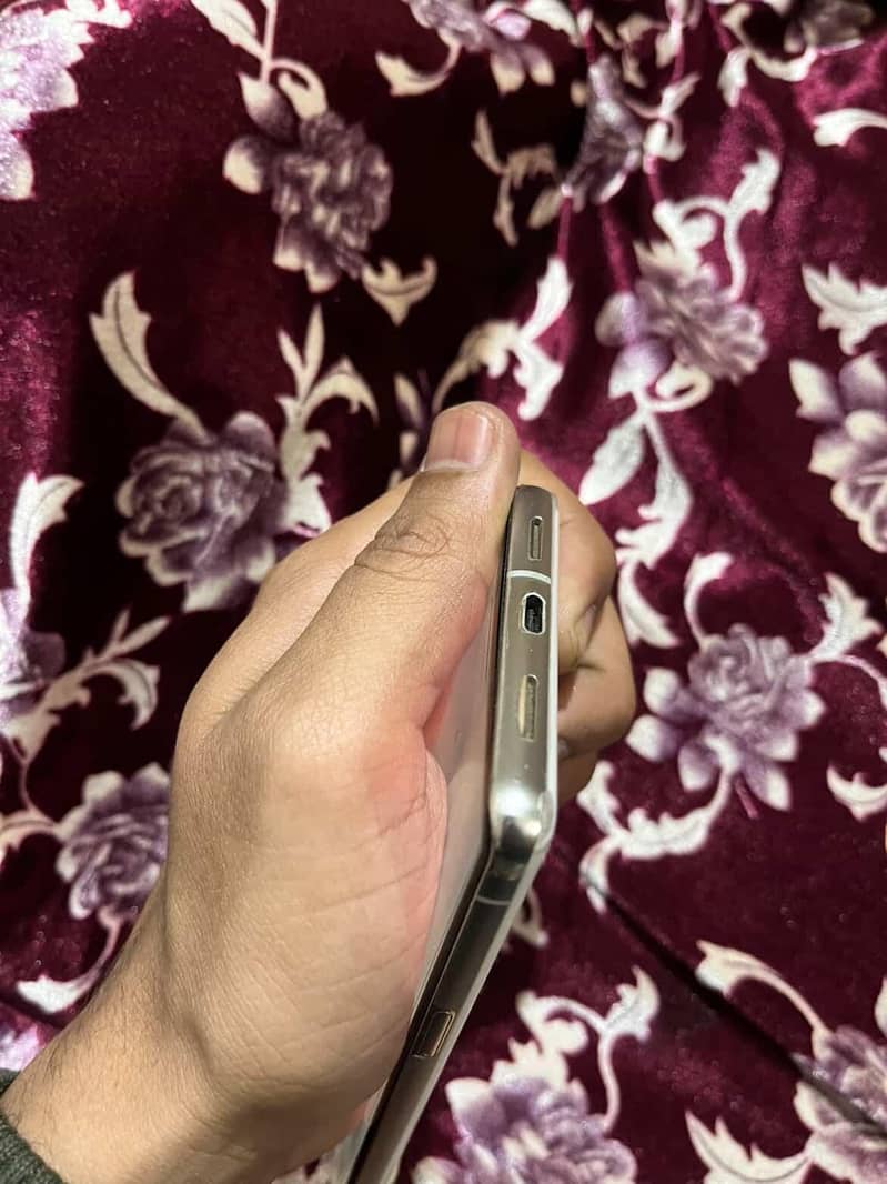 Google pixel 7 pro 4