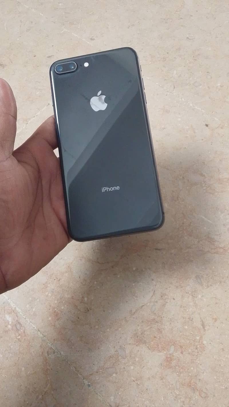 iphone 8 plus 1