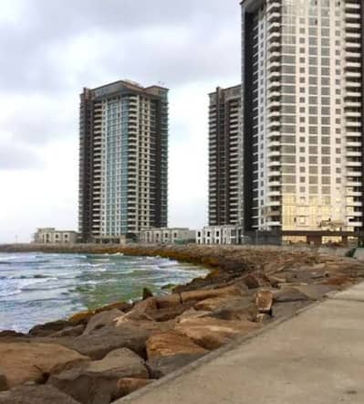 EMAAR FLAT FOR RENT SEA FACING THREE BEDROOMS