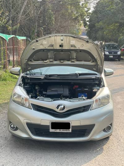 Toyota Vitz 2013