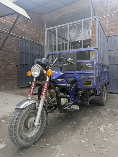 Heavy Duty Loader Rickshaw – Excellent Condition 